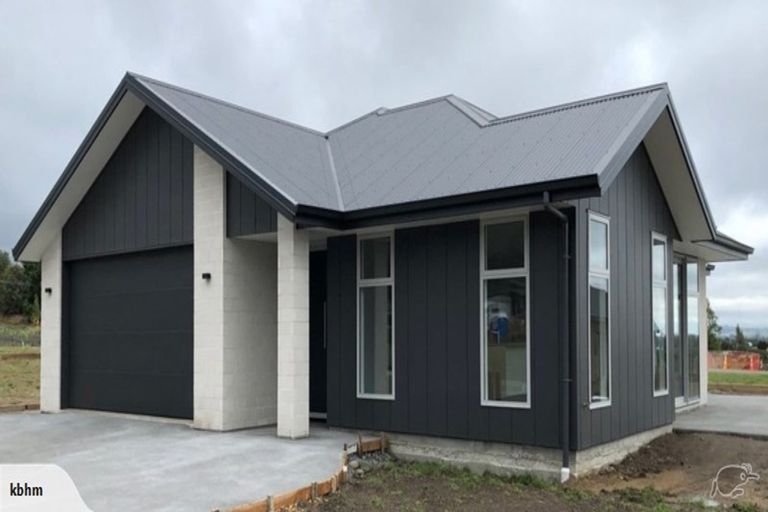 Photo of property in 28 Cupola Crescent, Richmond, 7020