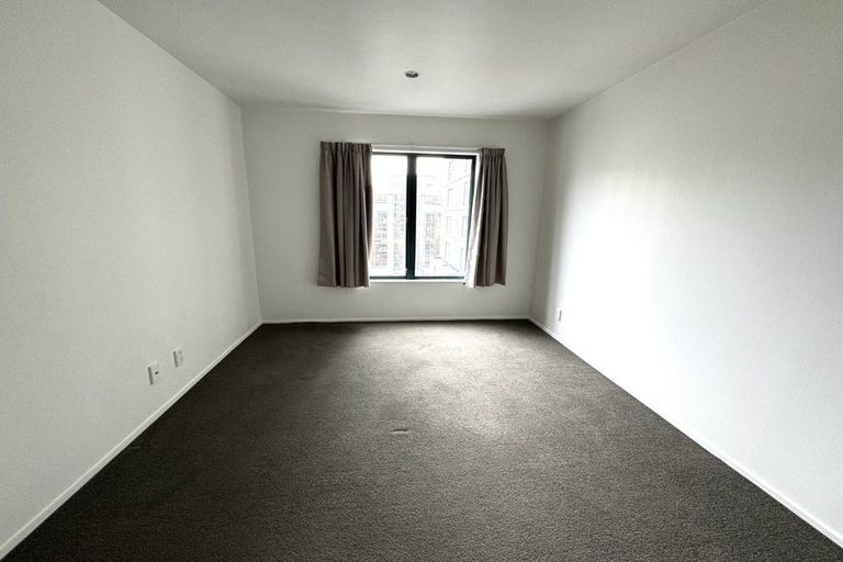 Photo of property in Courtenay Apartments, 604/120 Courtenay Place, Te Aro, Wellington, 6011