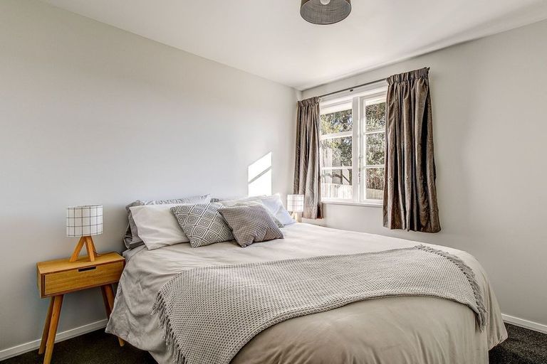 Photo of property in 33 Maher Place, Ranui, Porirua, 5024