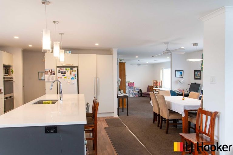 Photo of property in 148 Coxhead Road, Wattle Downs, Auckland, 2103