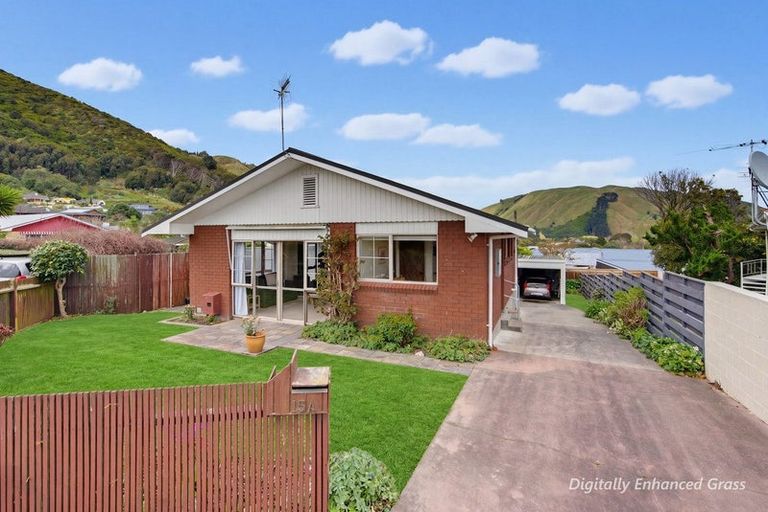 Photo of property in 15a Te Maku Grove, Waikanae, 5036