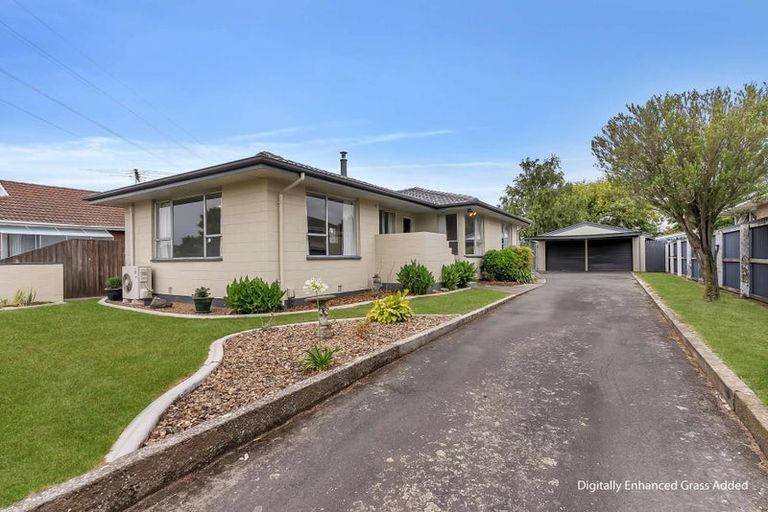 Photo of property in 62 Denise Crescent, Hornby, Christchurch, 8042