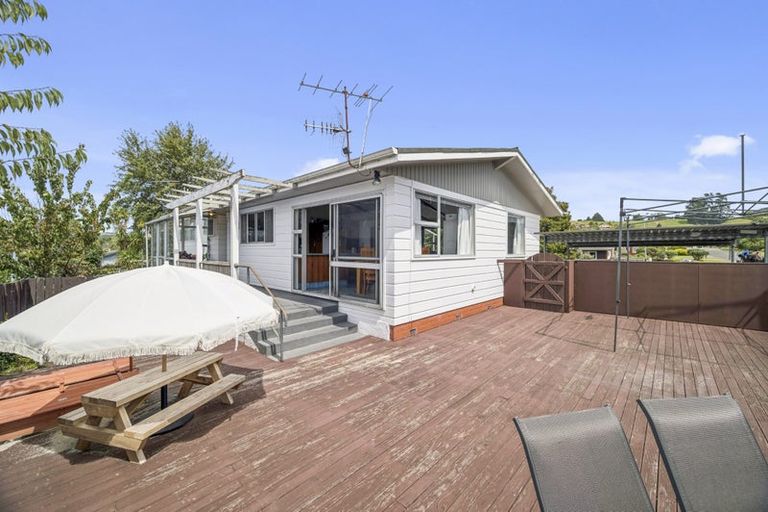 Photo of property in 5 Rameses Place, Pomare, Rotorua, 3015