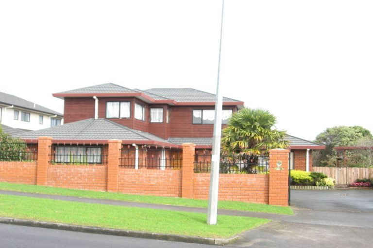 Photo of property in 36 Wairere Road, The Gardens, Auckland, 2105