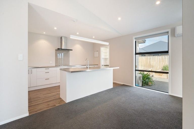 Photo of property in 22 Deans Place, Amberley, 7410