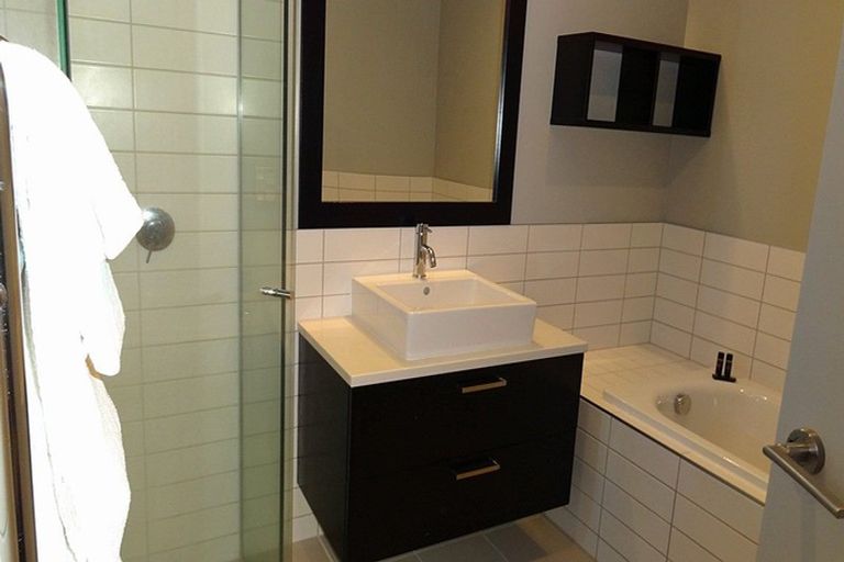 Photo of property in Chews Lane Apartments, 9f/9 Chews Lane, Wellington Central, Wellington, 6011