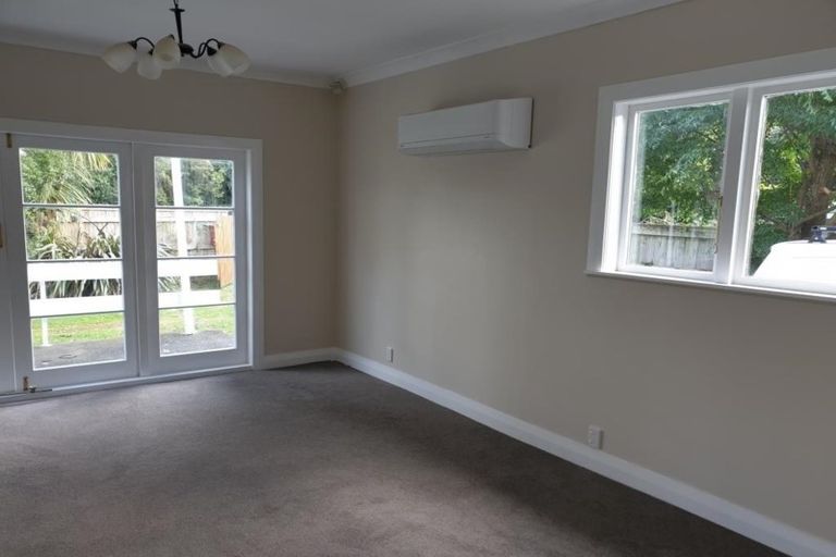 Photo of property in 41 Cambridge Terrace, Waiwhetu, Lower Hutt, 5010