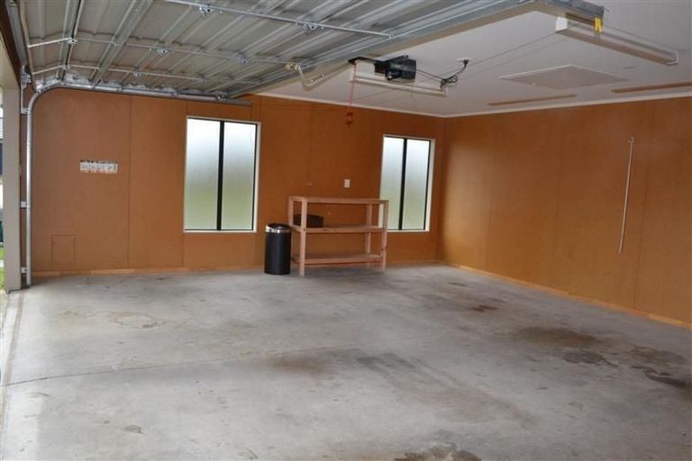 Photo of property in 75 Meridian Grove, Kelvin Grove, Palmerston North, 4414