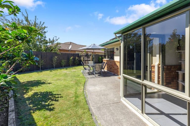 Photo of property in 6 Mcleod Place, Papamoa Beach, Papamoa, 3118