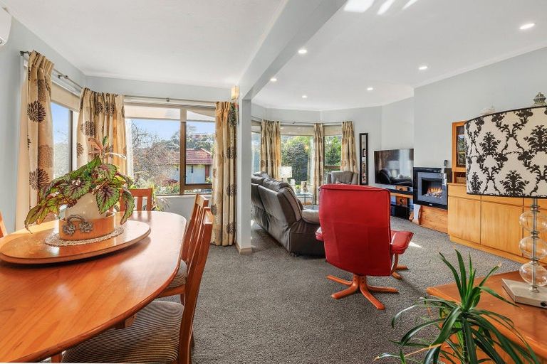 Photo of property in 34 Cavendish Square, Strathmore Park, Wellington, 6022