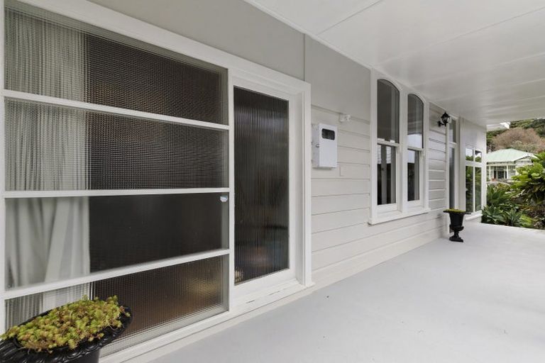 Photo of property in 117 Derwent Street, Island Bay, Wellington, 6023