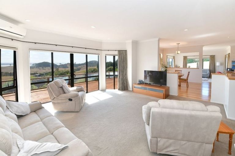 Photo of property in 197 Oyster Point Road, Kaukapakapa, Warkworth, 0984