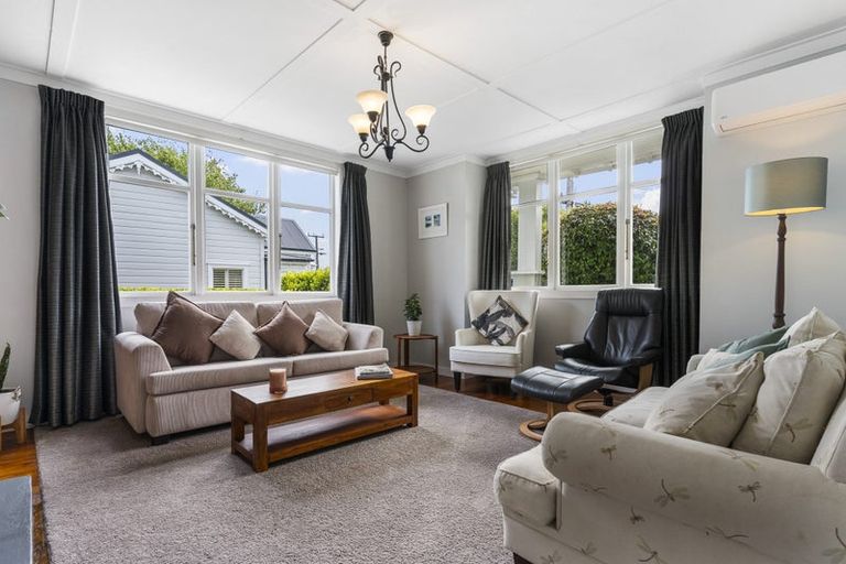 Photo of property in 16 Princes Street, Northcote Point, Auckland, 0627