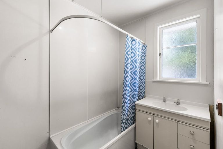 Photo of property in 3 Harrow Street, Taradale, Napier, 4112