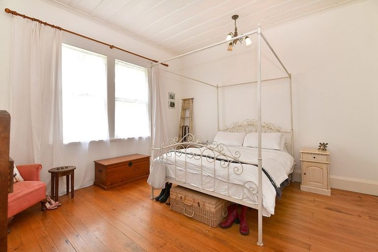 Photo of property in 27 Kowhai Street, Helensville, 0800