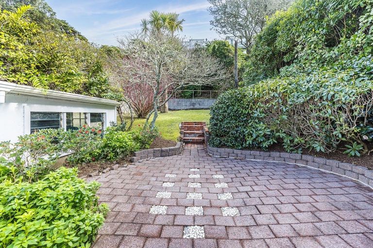 Photo of property in 29 Charlotte Avenue, Brooklyn, Wellington, 6021