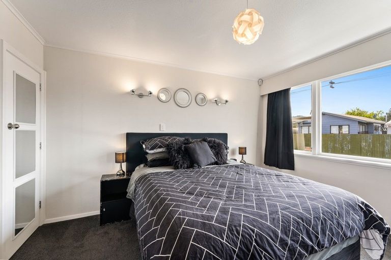 Photo of property in 2/34 Maclean Street, Wallaceville, Upper Hutt, 5018