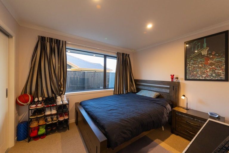 Photo of property in 199 Pacific Drive, Fitzherbert, Palmerston North, 4410