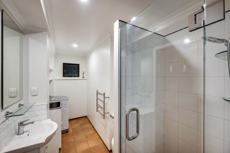 Photo of property in 59b Napier Terrace, Hospital Hill, Napier, 4110