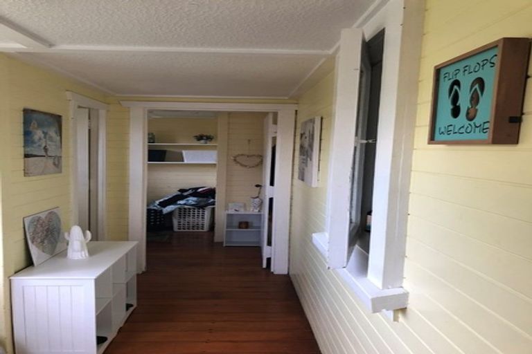 Photo of property in 22 Ngaio Street, Strandon, New Plymouth, 4312