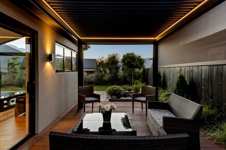 Photo of property in 66 Spur Ridge Rise, Jacks Point, 9371