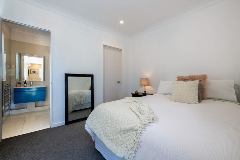 Photo of property in 131 Beach Road, Castor Bay, Auckland, 0620