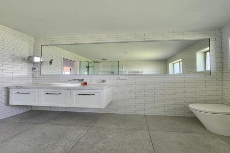 Photo of property in 36 Jans Terrace, Oakura, 4314