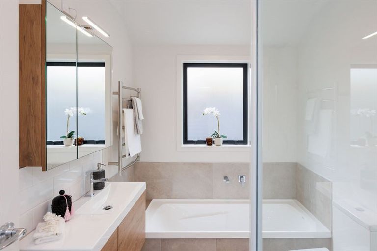 Photo of property in 37a Lyndhurst Street, Takaro, Palmerston North, 4412