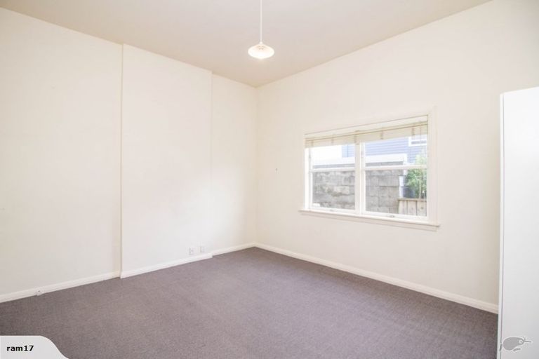 Photo of property in 1 Cuba Street, Petone, Lower Hutt, 5012