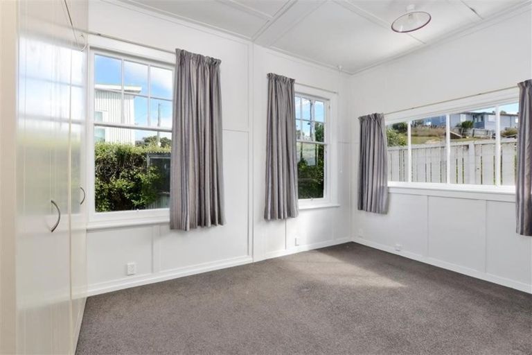 Photo of property in 43 Seaview Road, Brighton, Dunedin, 9035