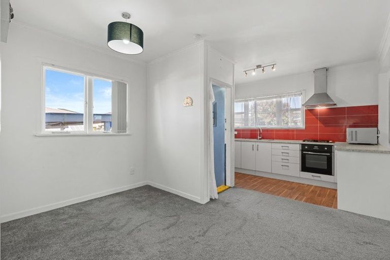 Photo of property in 1/30 Gloucester Road, Manurewa, Auckland, 2102