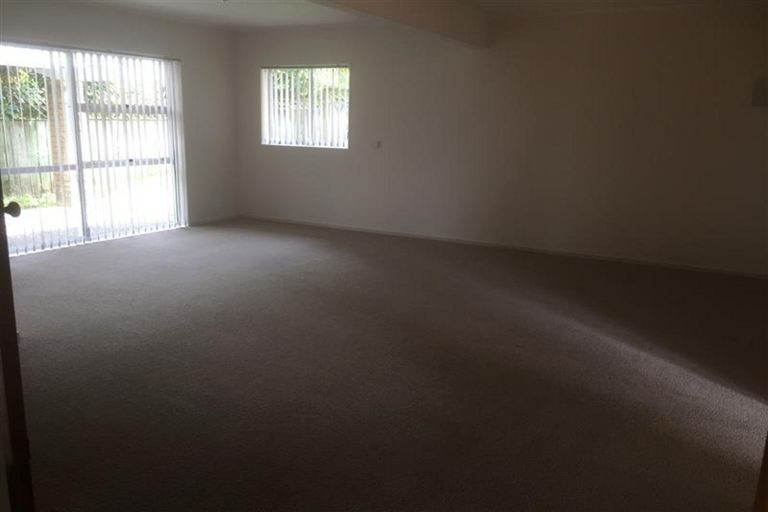 Photo of property in 51 Westpark Drive, West Harbour, Auckland, 0618