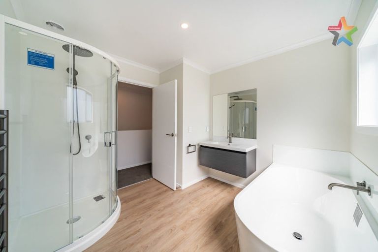 Photo of property in 10/1 Helvetia Grove, Naenae, Lower Hutt, 5011