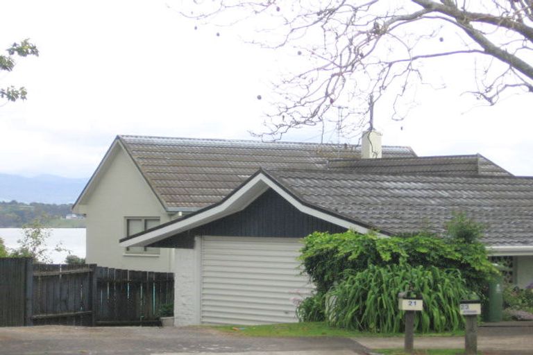 Photo of property in 23 Walnut Grove, Omokoroa, 3114