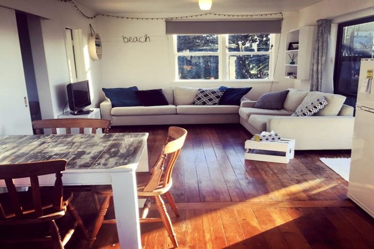 Photo of property in 132 Maunsell Road, Port Waikato, Tuakau, 2695