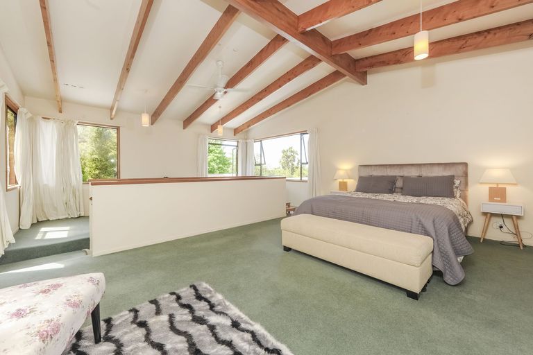 Photo of property in 54 Wood Bay Road, Titirangi, Auckland, 0604