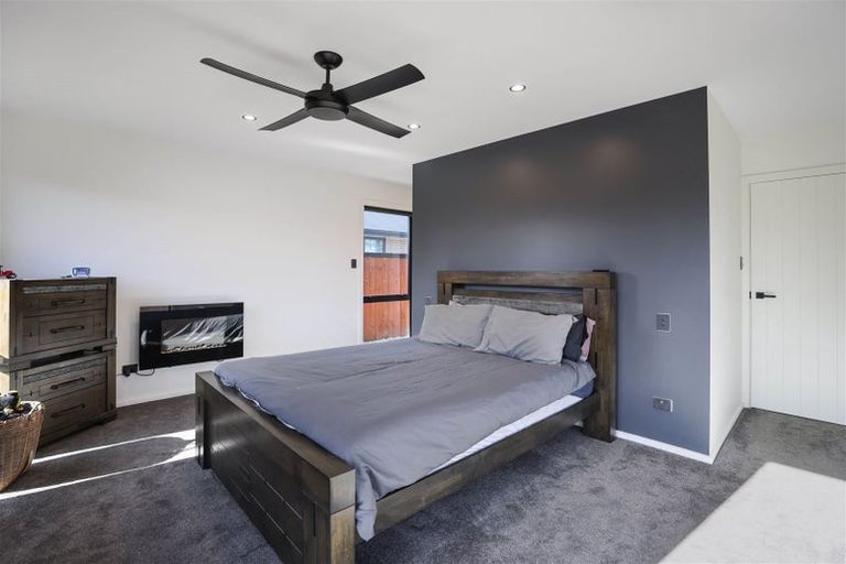 Photo of property in 5 Kelburn Place, Tinwald, Ashburton, 7700