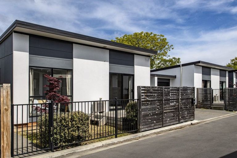 Photo of property in 12 League Lane, Phillipstown, Christchurch, 8011