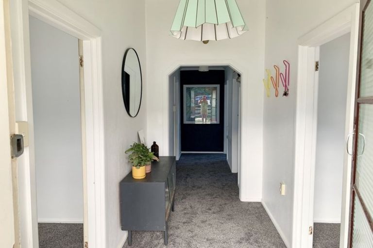 Photo of property in 23 Wharfe Street, South Hill, Oamaru, 9400