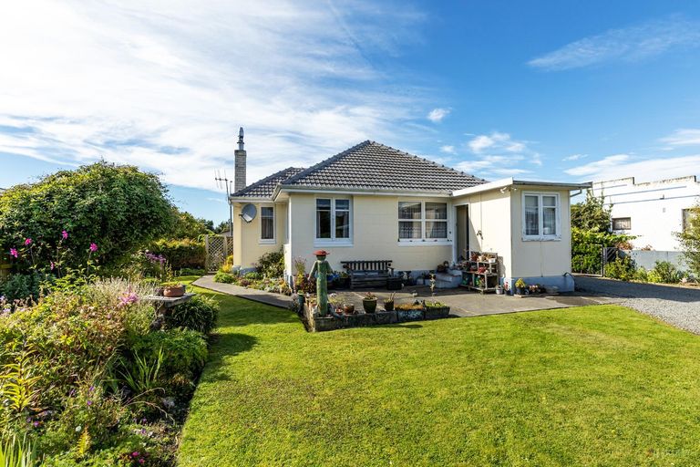 Photo of property in 26 Rhodes Street, Waimate, 7924