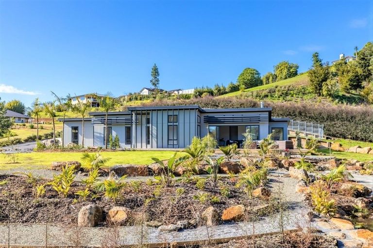 Photo of property in 17 The Ridge, Kerikeri, 0230