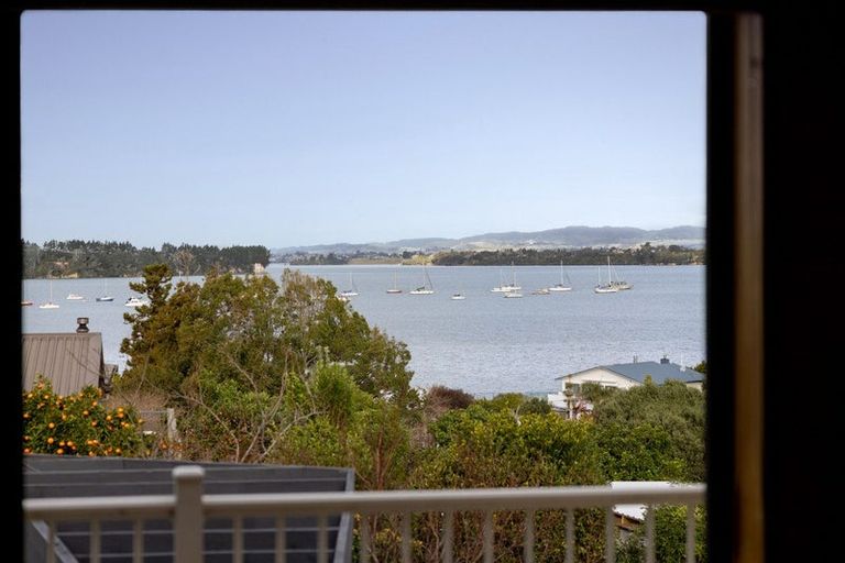 Photo of property in 96 Omokoroa Road, Omokoroa, 3114