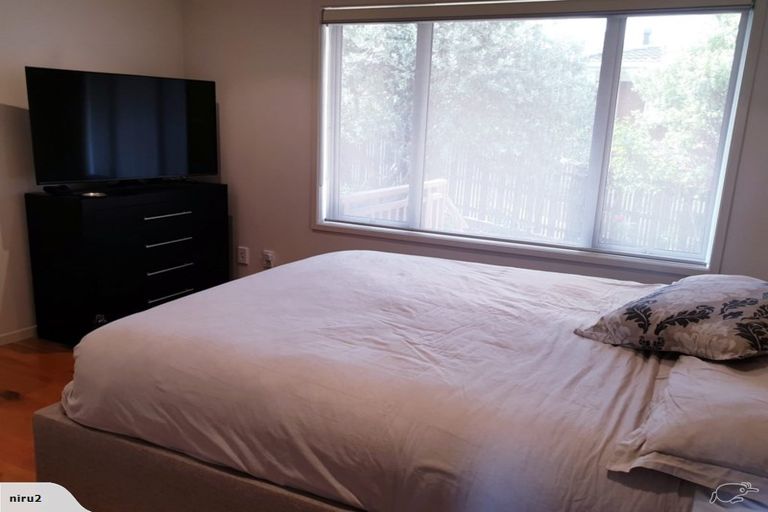 Photo of property in 210 Clovelly Road, Bucklands Beach, Auckland, 2012