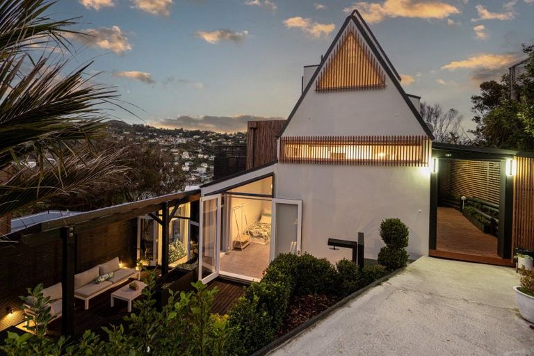 Photo of property in 57 Rhine Street, Island Bay, Wellington, 6023