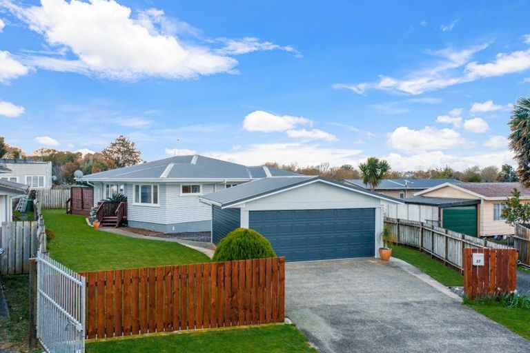 Photo of property in 37 Hooper Avenue, Pukekohe, 2120