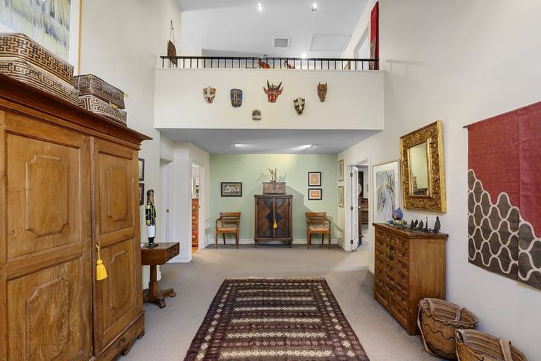 Photo of property in 12 Cecil Road, Milford, Auckland, 0620