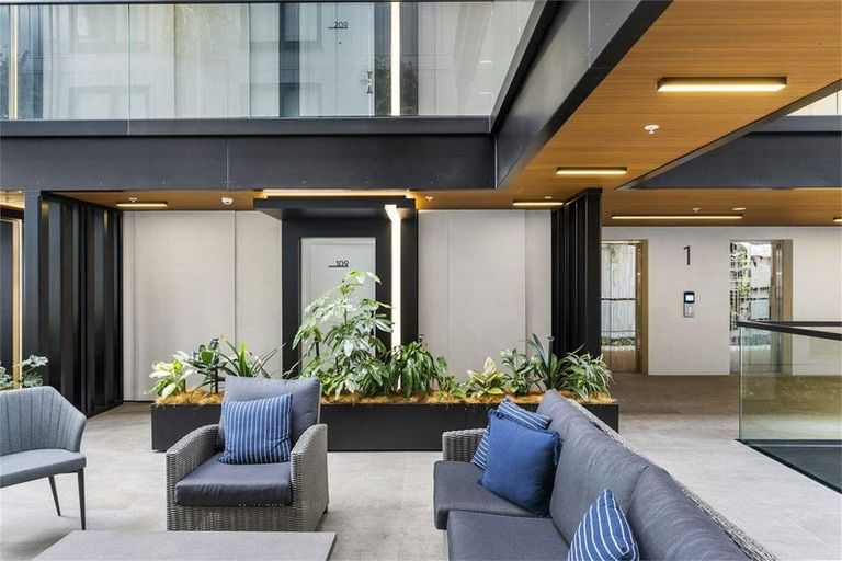 Photo of property in The Victor, 109/4 Bute Road, Browns Bay, Auckland, 0630