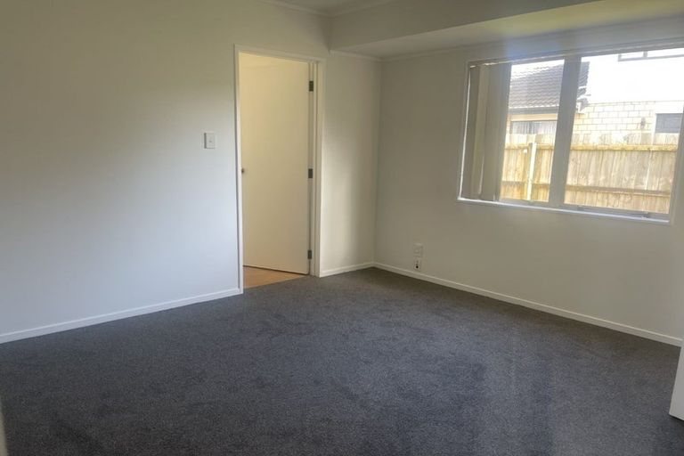 Photo of property in 6 Mark Edgar Place, Clendon Park, Auckland, 2103