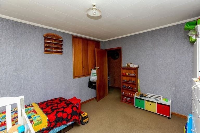 Photo of property in 235 Frankley Road, Frankleigh Park, New Plymouth, 4310