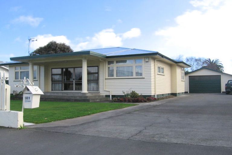 Photo of property in 301 Featherston Street, Palmerston North, 4410